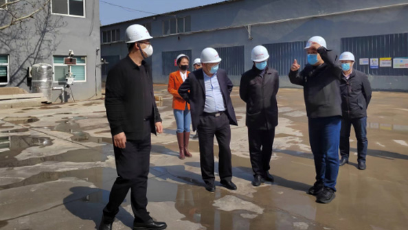 市住房和城鄉(xiāng)建設(shè)局劉玉勇局長、 市建筑工程管理服務(wù)中心孫雷主任一行 到我公司調(diào)研、指導(dǎo)